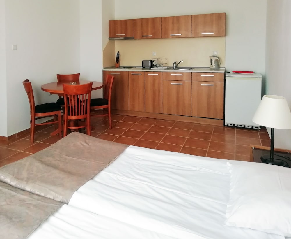 Apart Hotel Efir 17/61