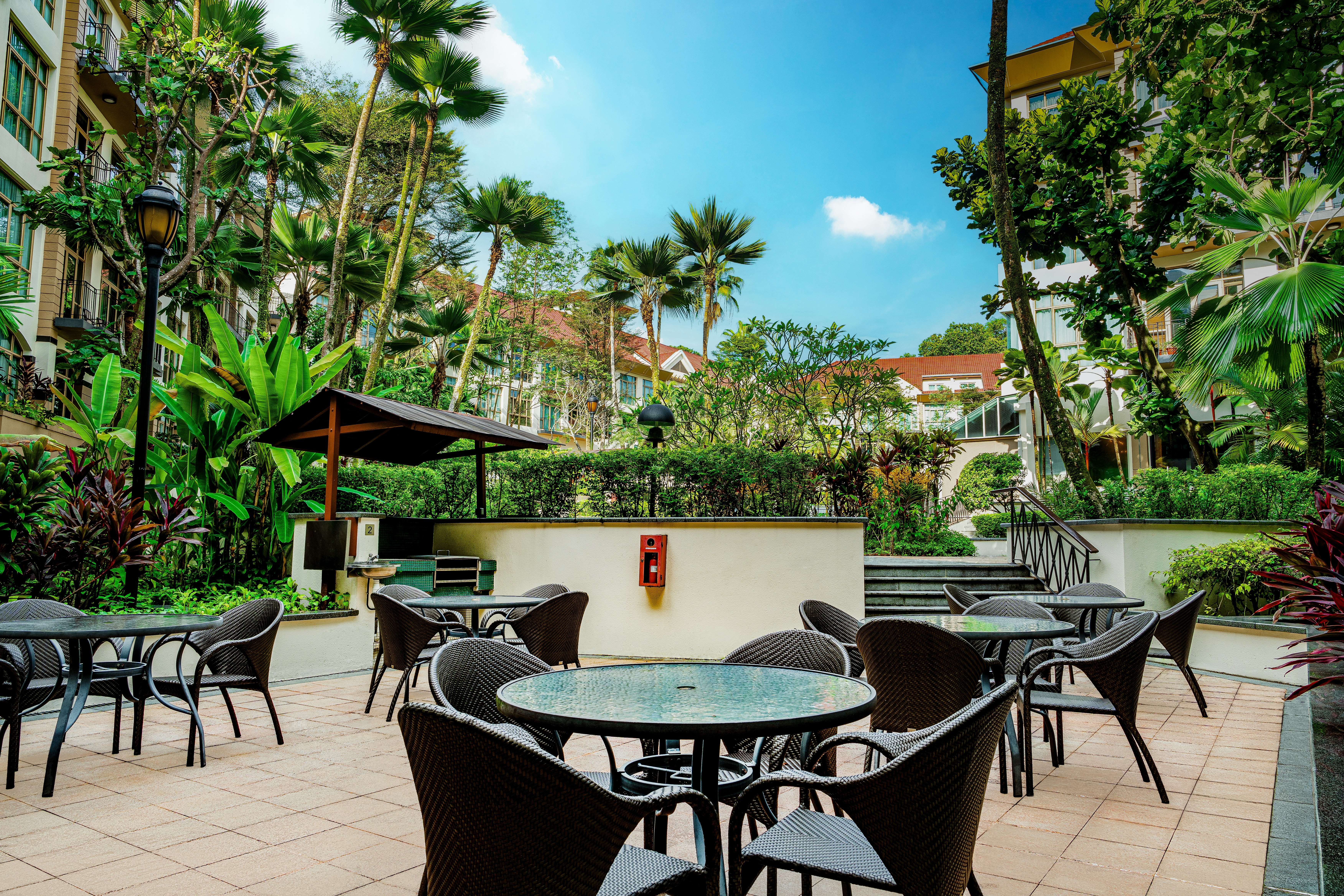 TREETOPS EXECUTIVE RESIDENCES 50/71