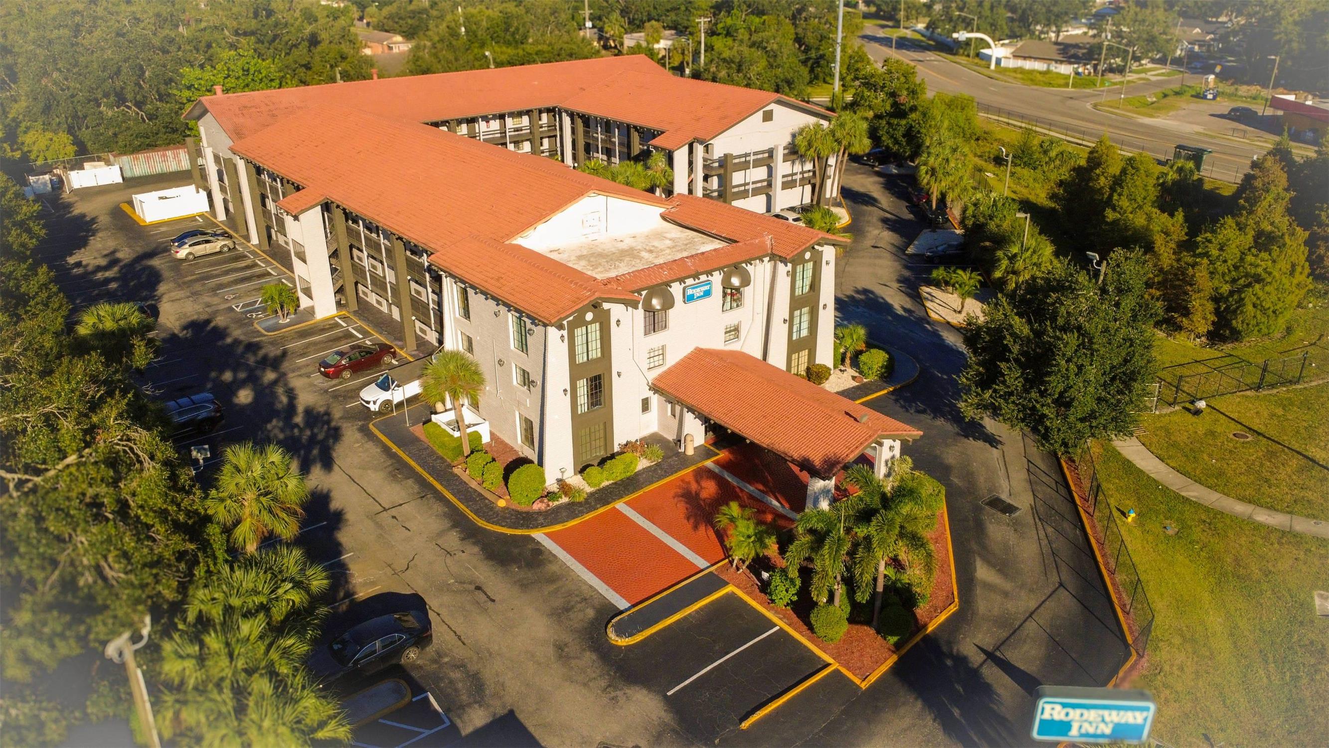 Rodeway Inn Near Ybor City - Casino 10/52