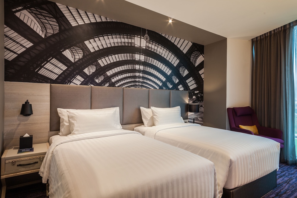 Mercure Bangkok Makkasan 15/79