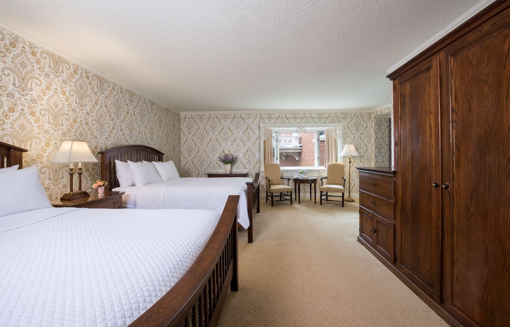 St. James Hotel 12/35