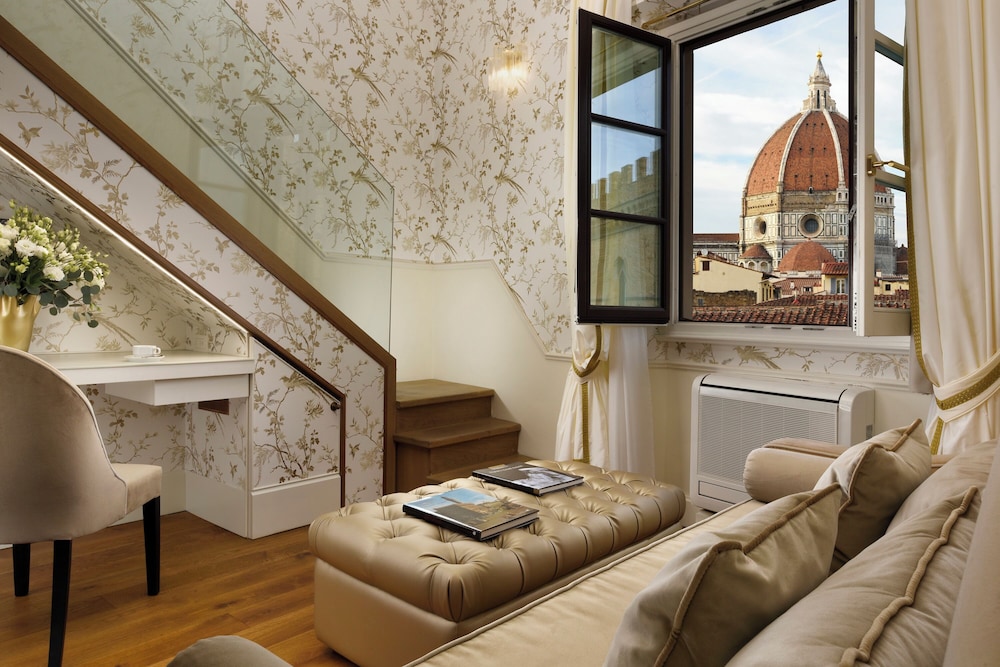 Hotel San Firenze Suites And Spa 56/75