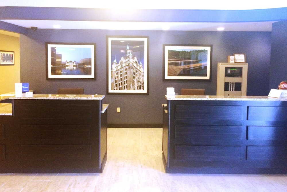 Albany Airport Inn photo3