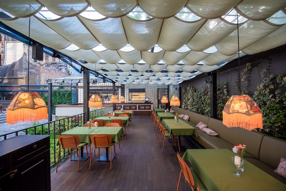 Hotel Twenties Tbilisi - Stay & Dine 39/65