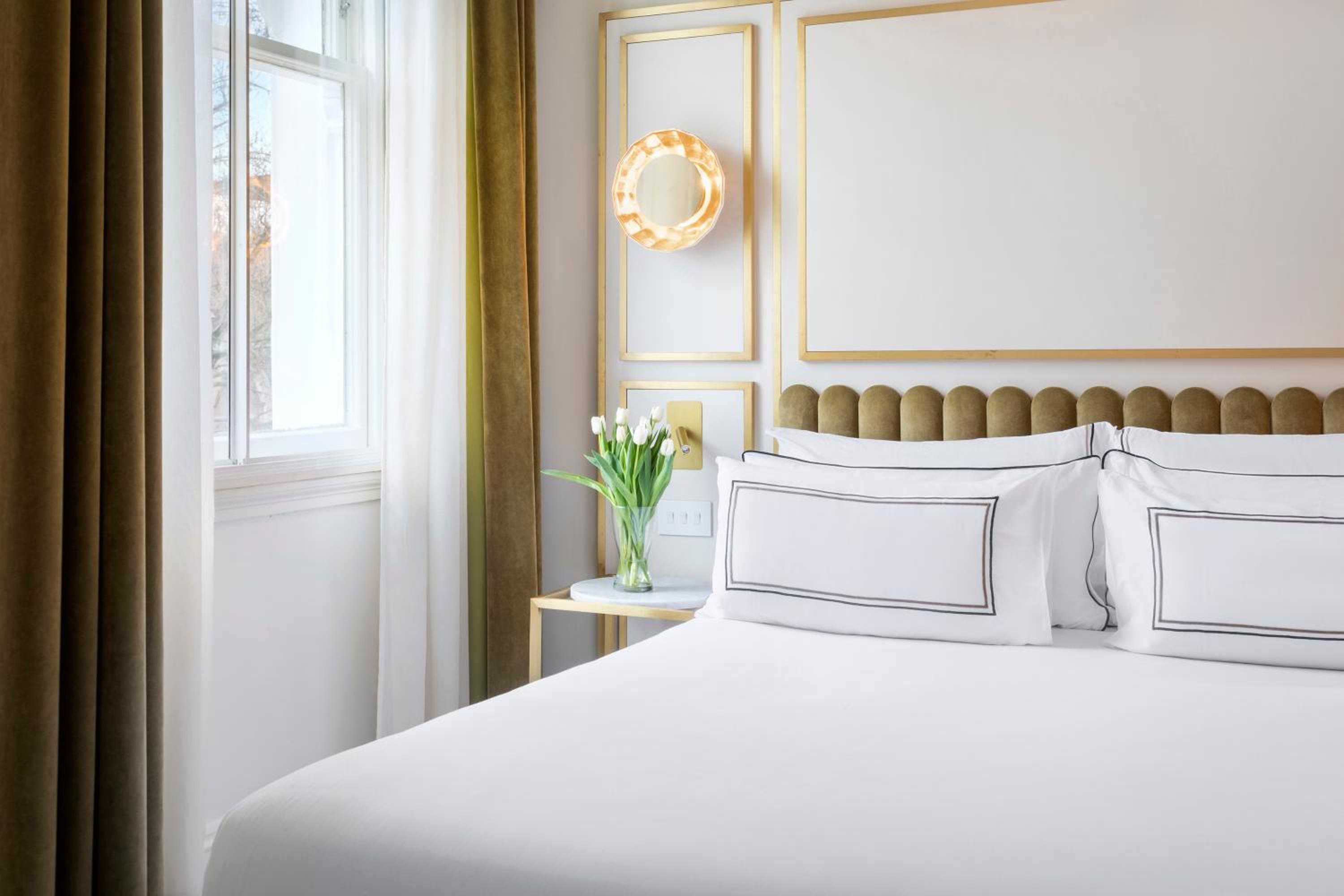 غرفة عائلية مع أريكة، Melia London Kensington Member of Melia Collection 5/6
