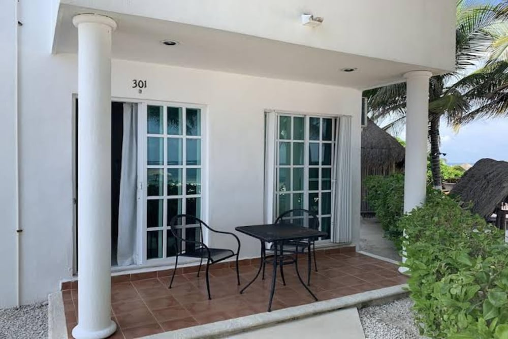 Hotel & Beach Club Ojo de Agua photo1