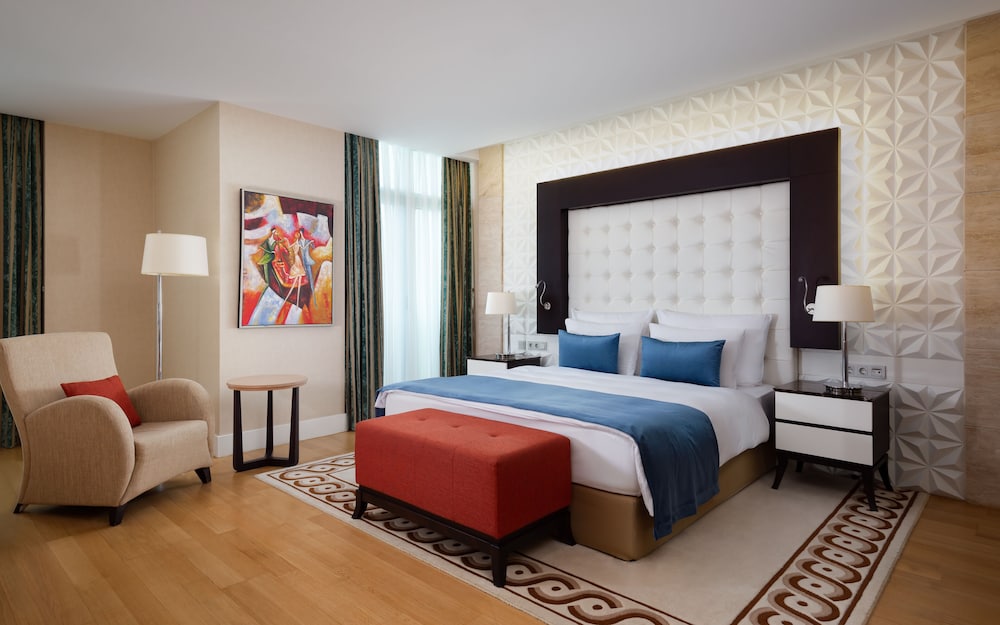 Room at Badamdar Hotel and Residences, BAKU
