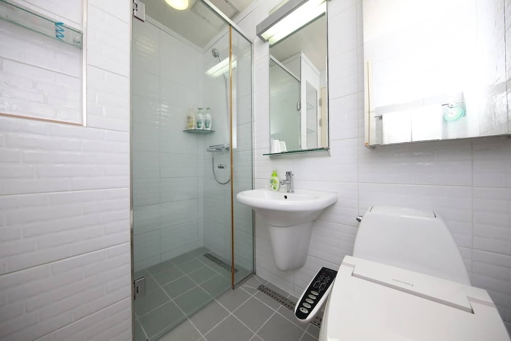 Prime Guest House 12/48