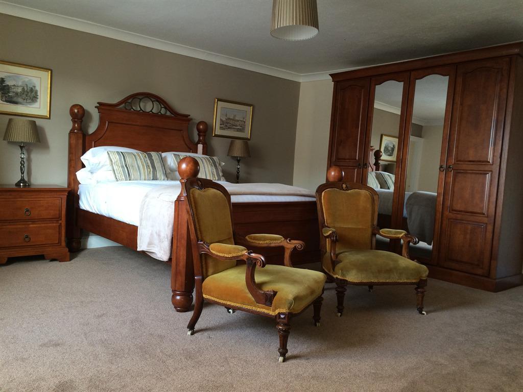 Executive, Family, Double and Twin Beds, Street View
