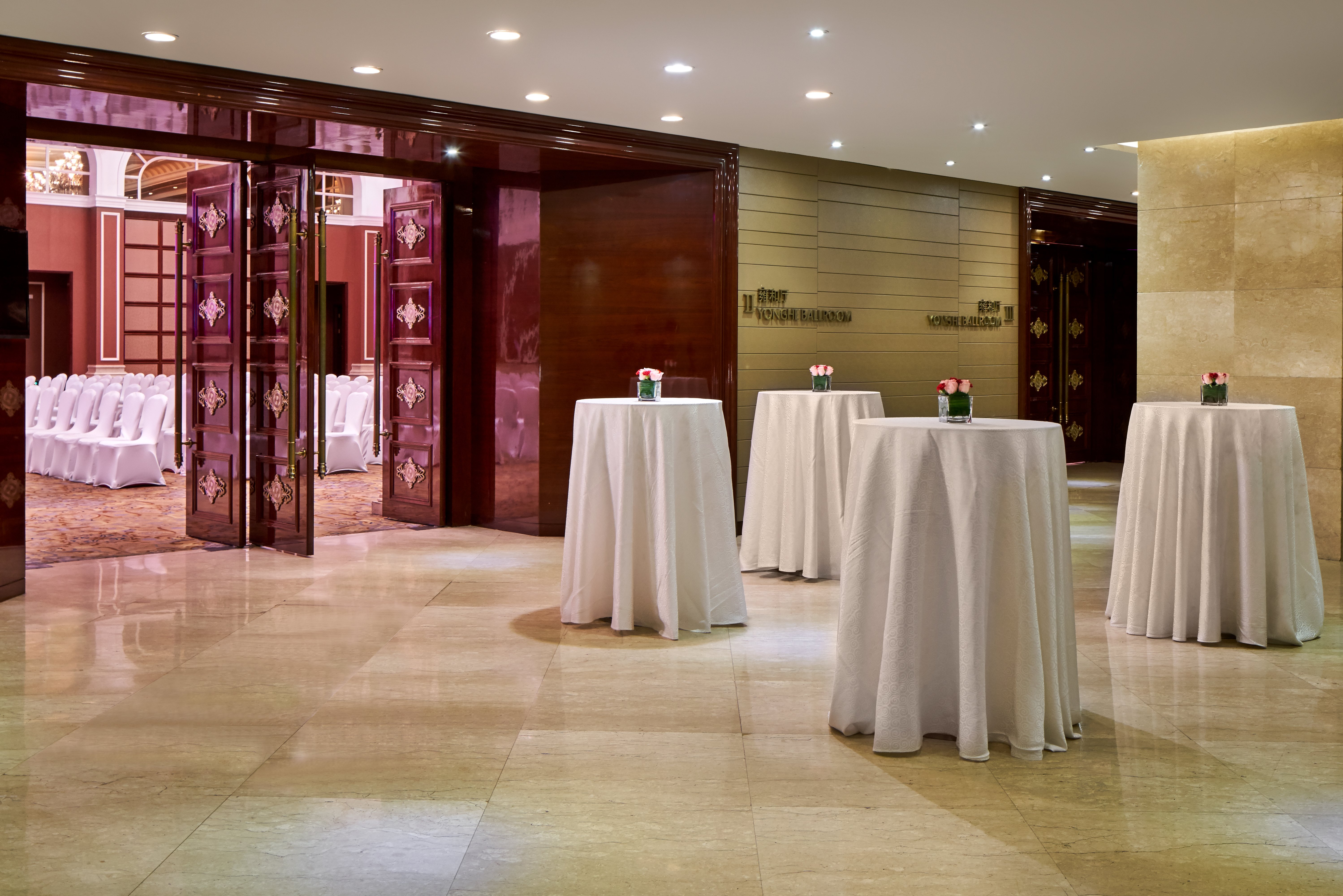 CROWNE PLAZA ZHENJIANG 12/76
