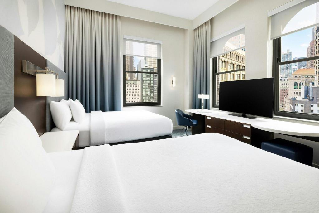 Manhattan, Studio, Apartment, 2 Queen Beds, City View, Sofa, High Floor, Corner