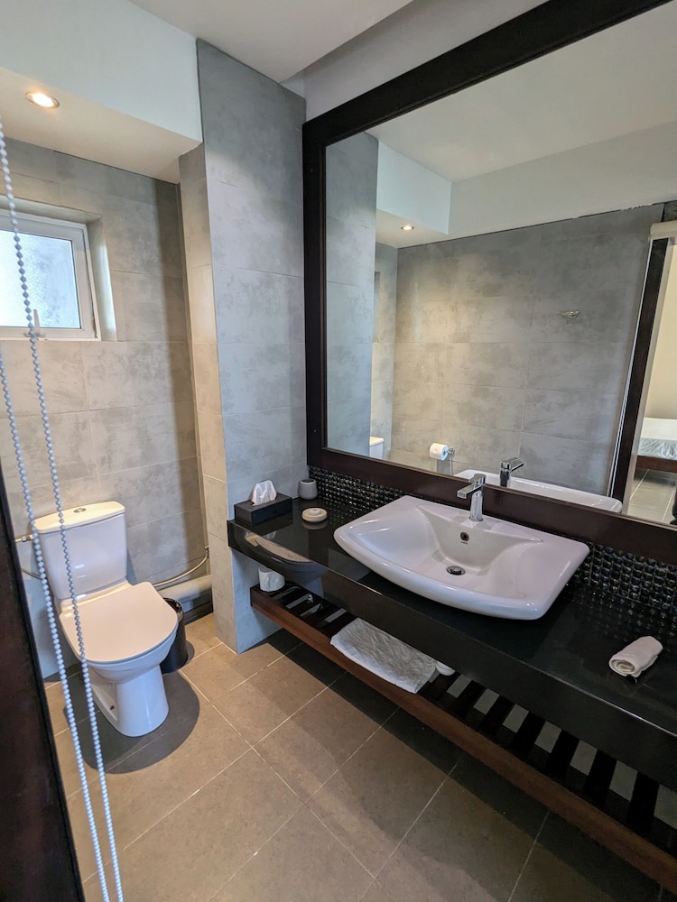 Dodola Lodge 54/55