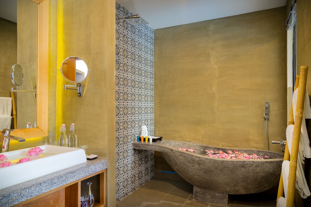 Grand Venus La Residence 35/62