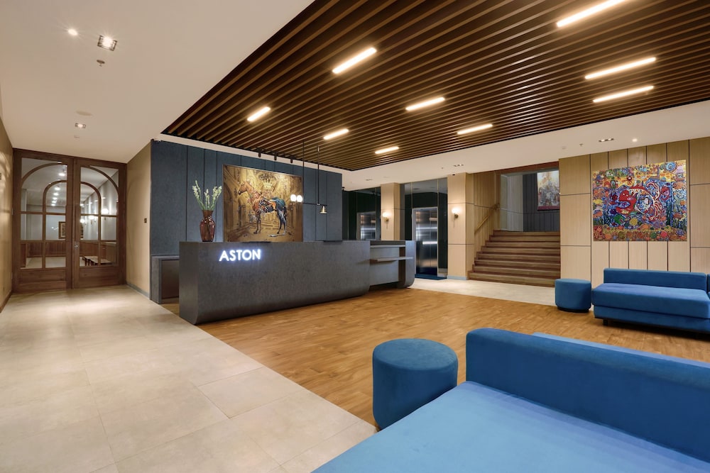 Lobby at Aston Mojokerto Hotel & Conference Center, MOJOKERTO