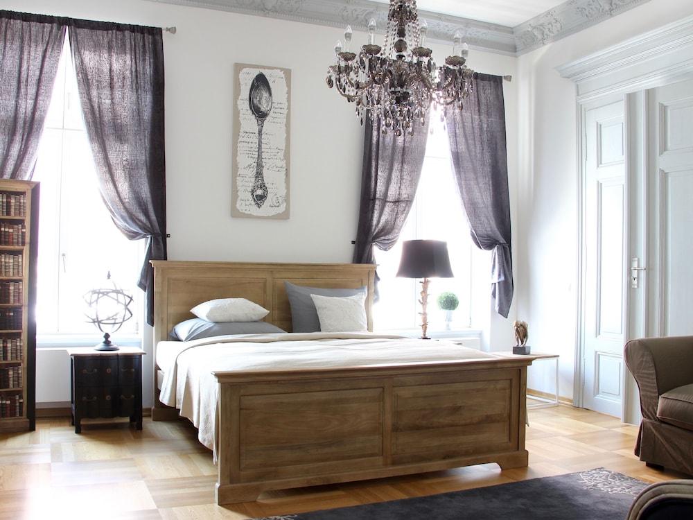 Leon Suite Apartments 14/50