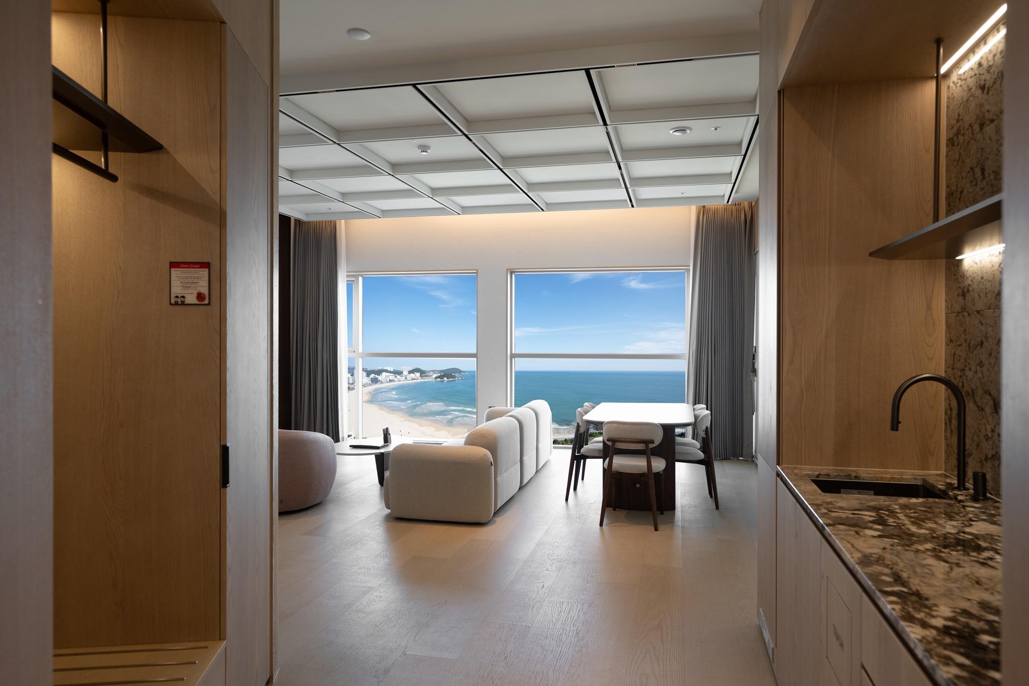 1 Bedroom, Grand, Ocean, Suite, Living Area
