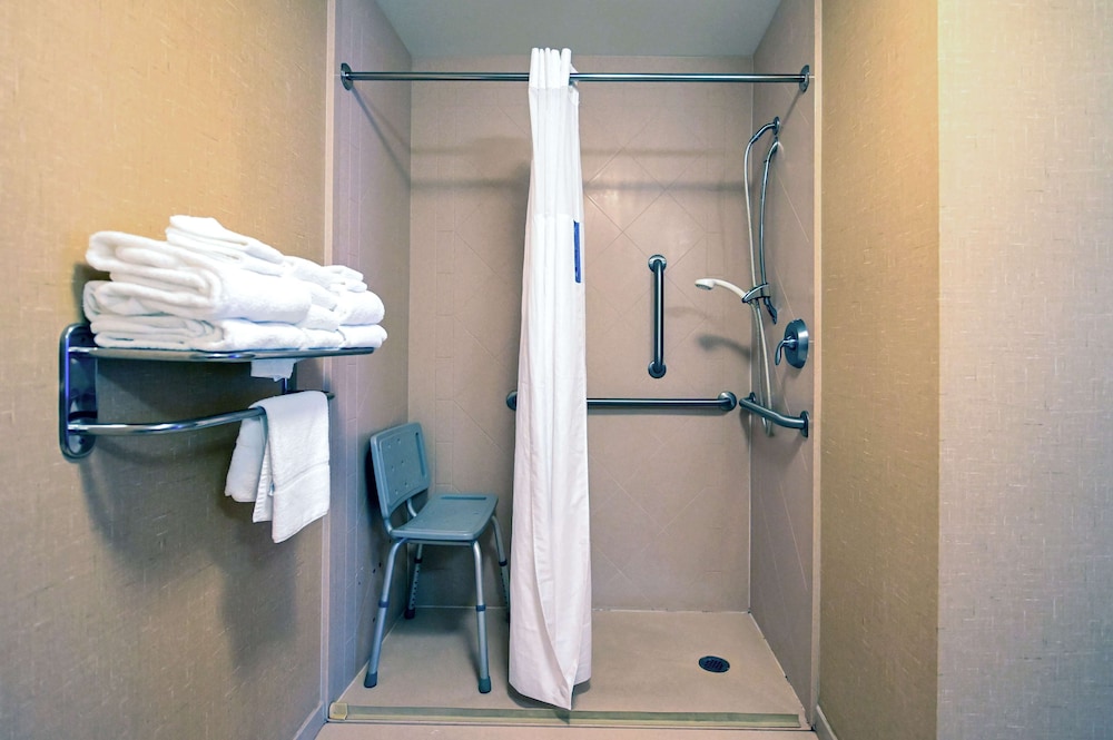 Hampton Inn Suites Smithfield 6/31
