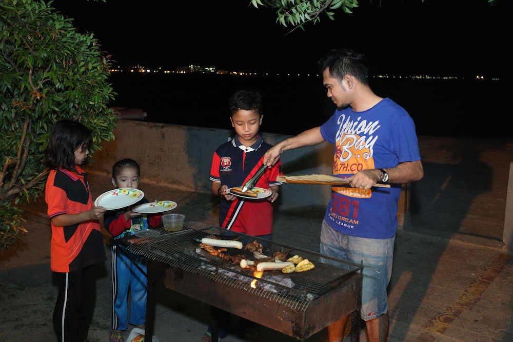 Glory Beach Resort 51/68