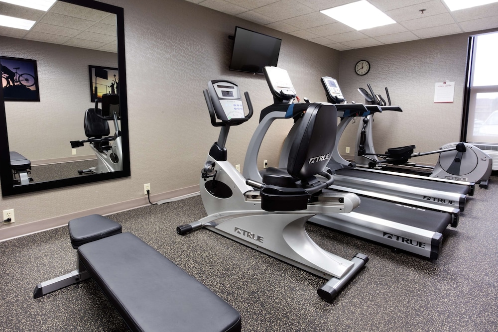 Drury Inn and Suites Kansas City Airport 19/33