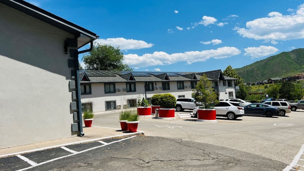 Affordable Inns 37/52