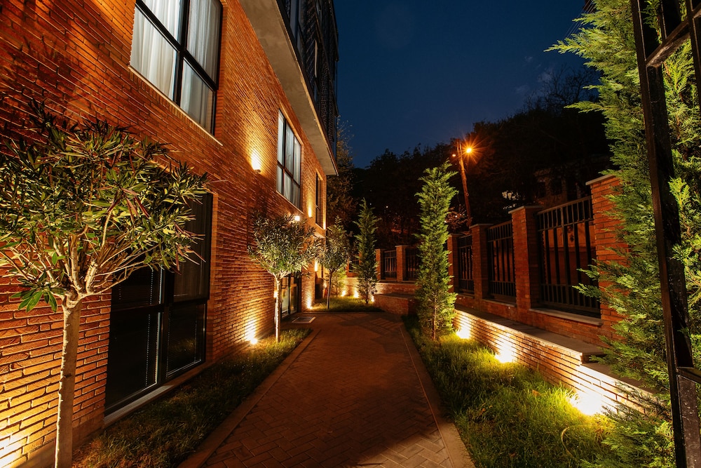 Address Boutique Hotel 44/55
