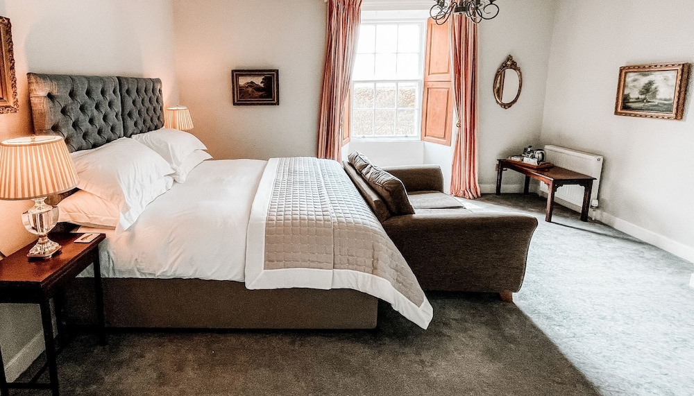 FORSS HOUSE HOTEL 13/40