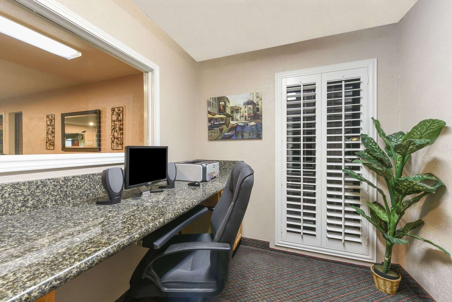Days Inn By Wyndham Granbury 40/49