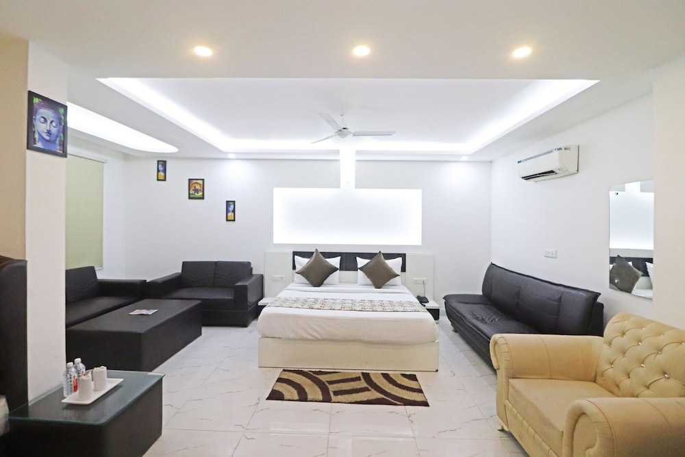 Oyo 10274 Hotel Aamara 53/61