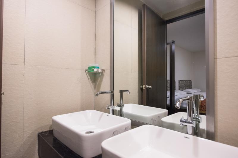 Aston Boutec Hotel 38/42