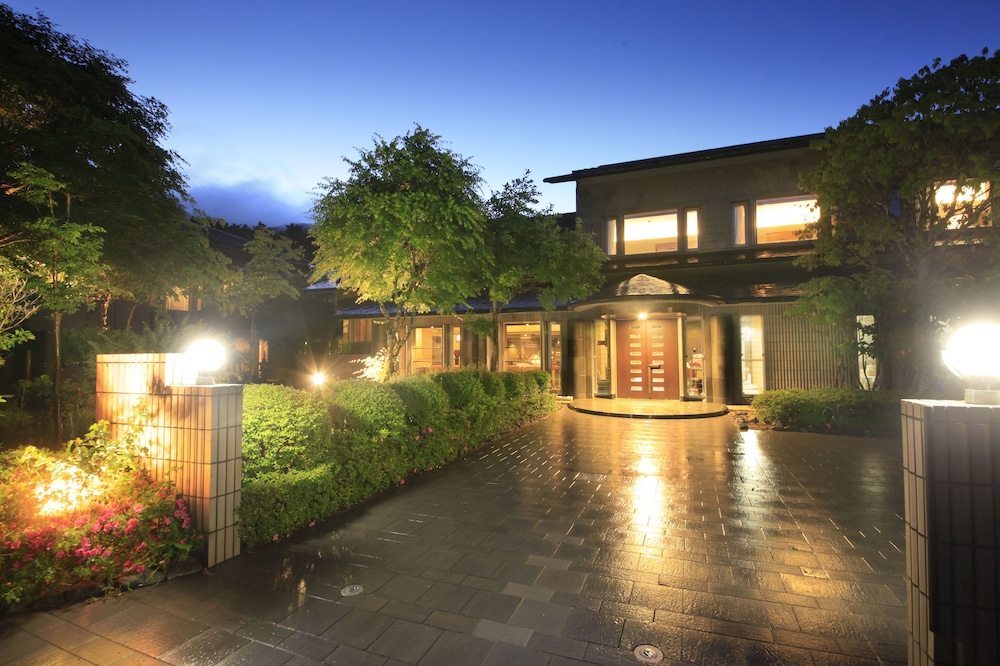 Hakone Fuga - Adults Only 4/50