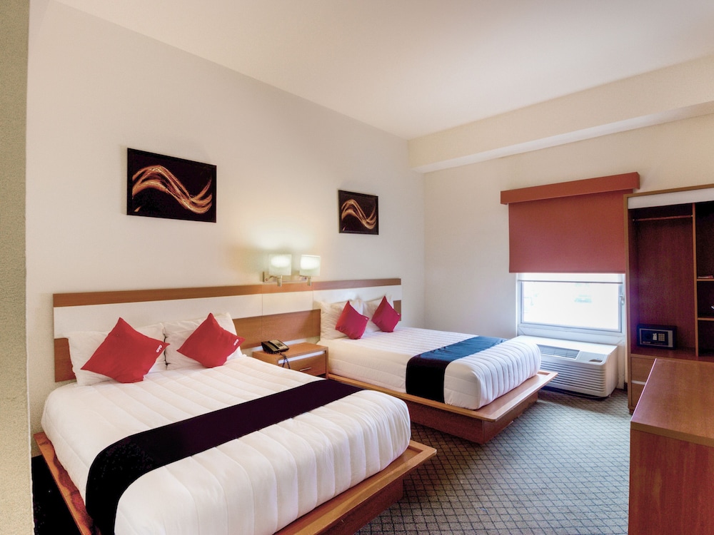 Capital O Hotel Herederos, Piedras Negras 8/35