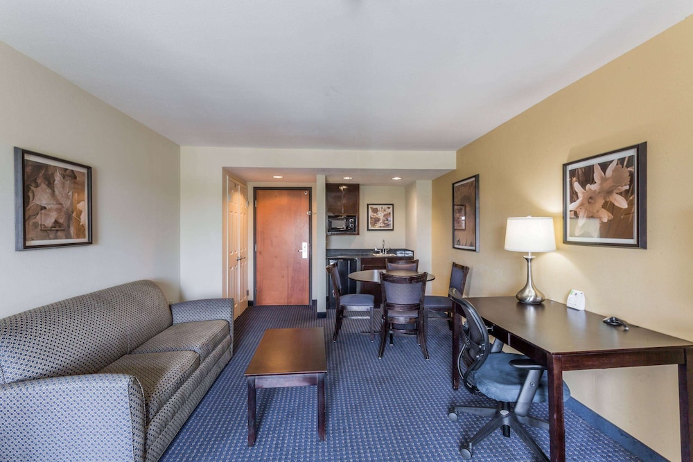 Wingate By Wyndham Houma LA 36/53