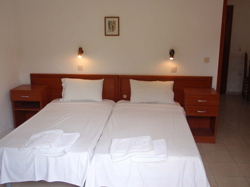 Yianetta Hotel 14/25