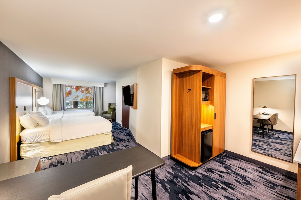 Fairfield Inn & Suites St. Louis Chesterfield 12/23