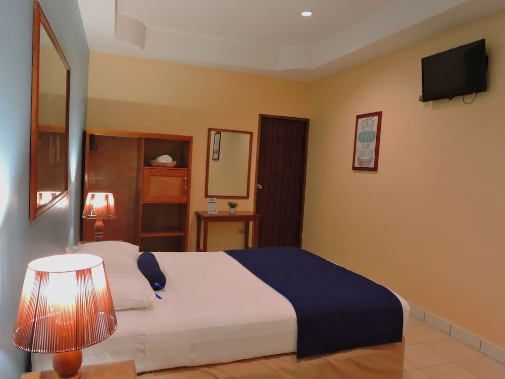 Xolotlan Hotel 19/74
