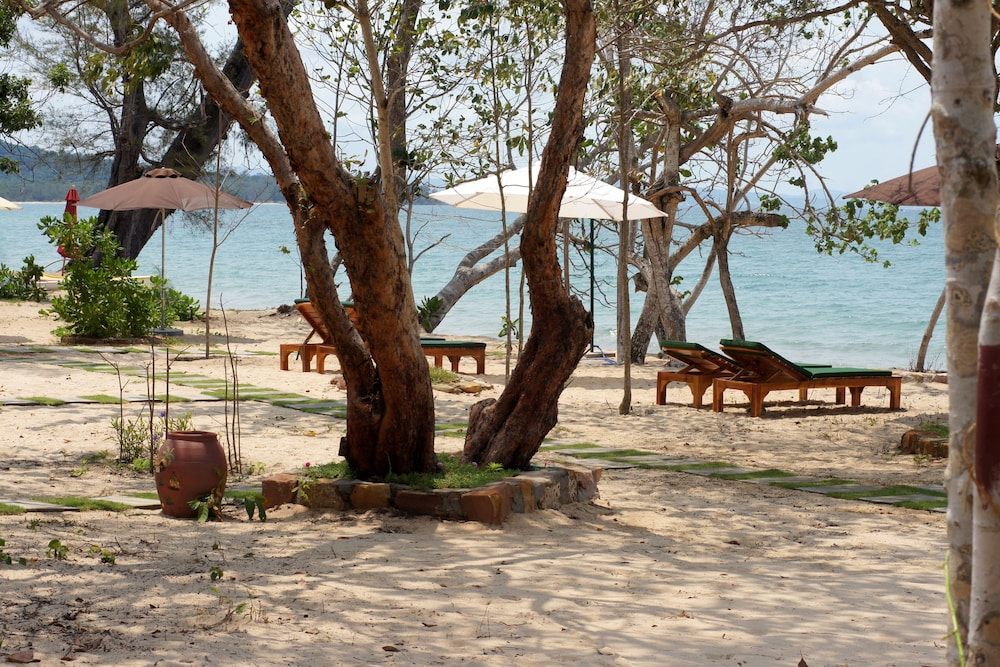 Gold Sand Beach Bungalow 33/41