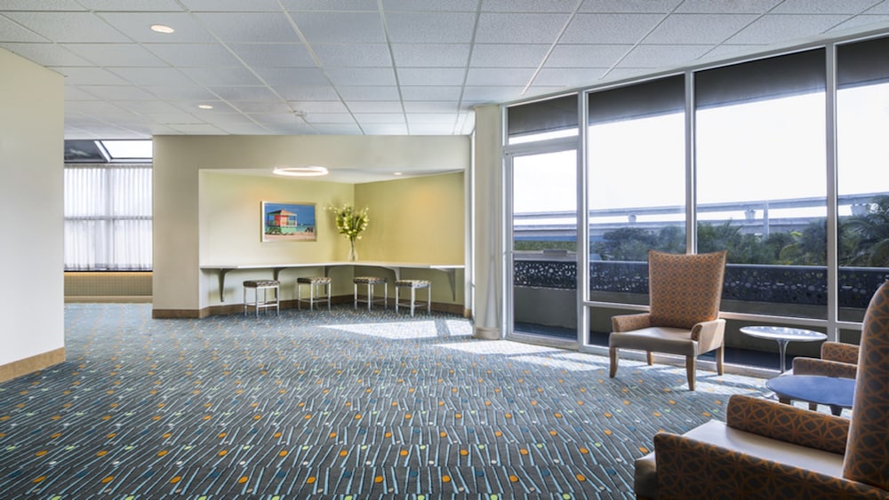 Lobby at Delta Hotels by Marriott West Palm Beach, WEST PALM BEACH - FL