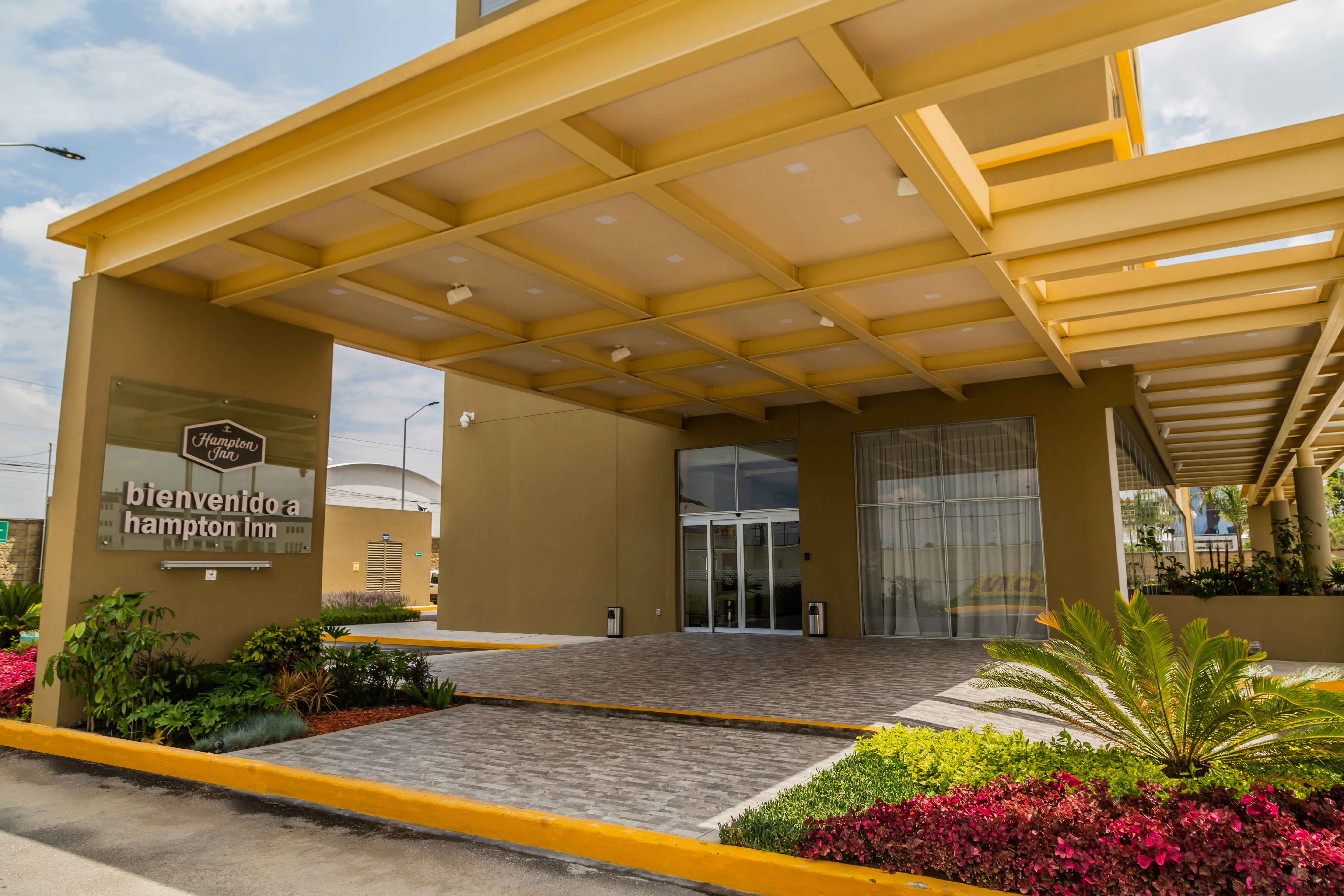 Hampton Inn Suites By Hilton Puebla 3/56