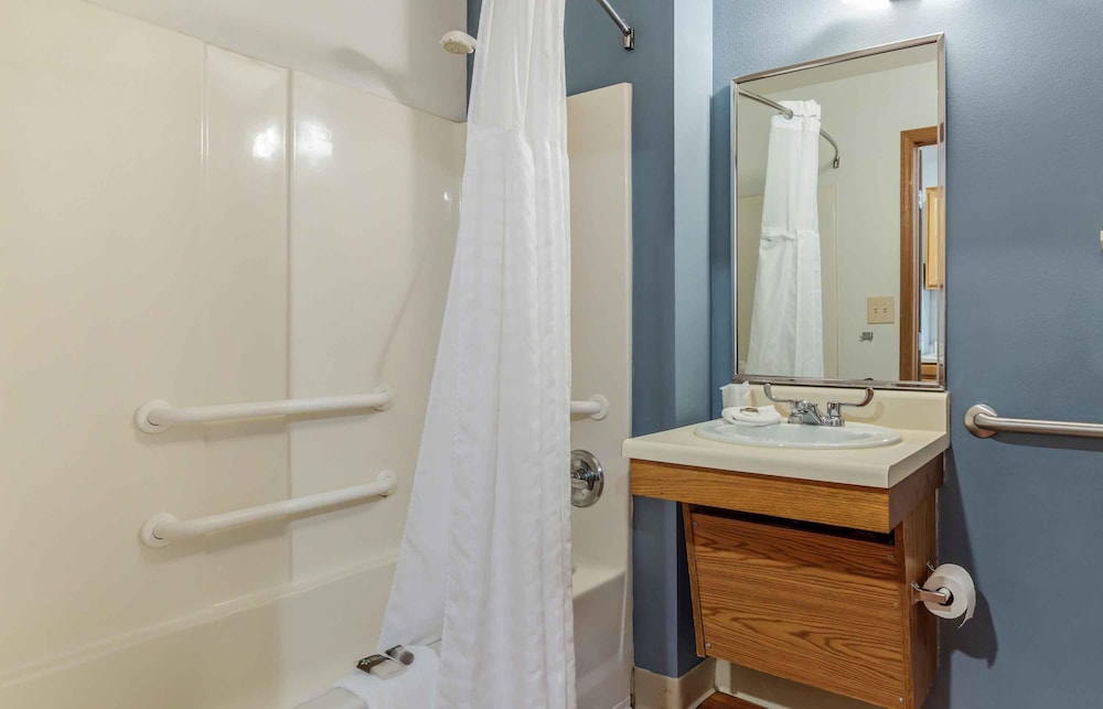 Extended Stay America Select Suites - Fayetteville - West 43/44