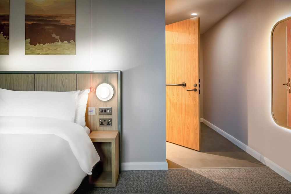 voco Zeal Exeter Science Park By IHG 17/50