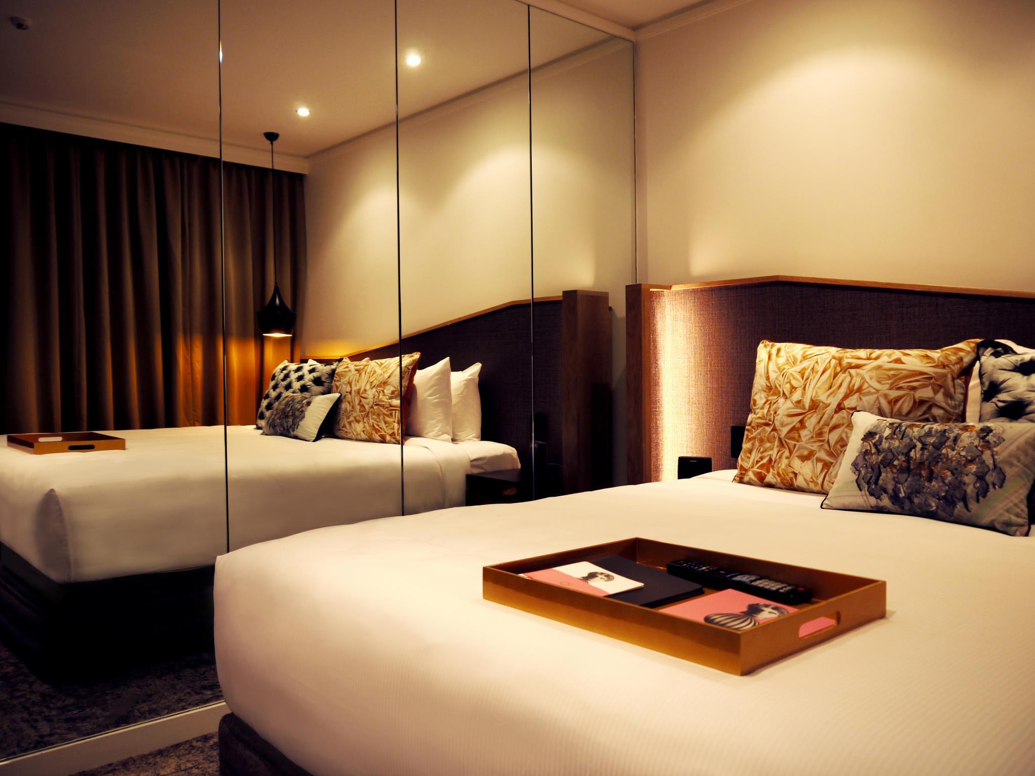 Qt, Superior, Suite, King Bed، QT Wellington 2/2