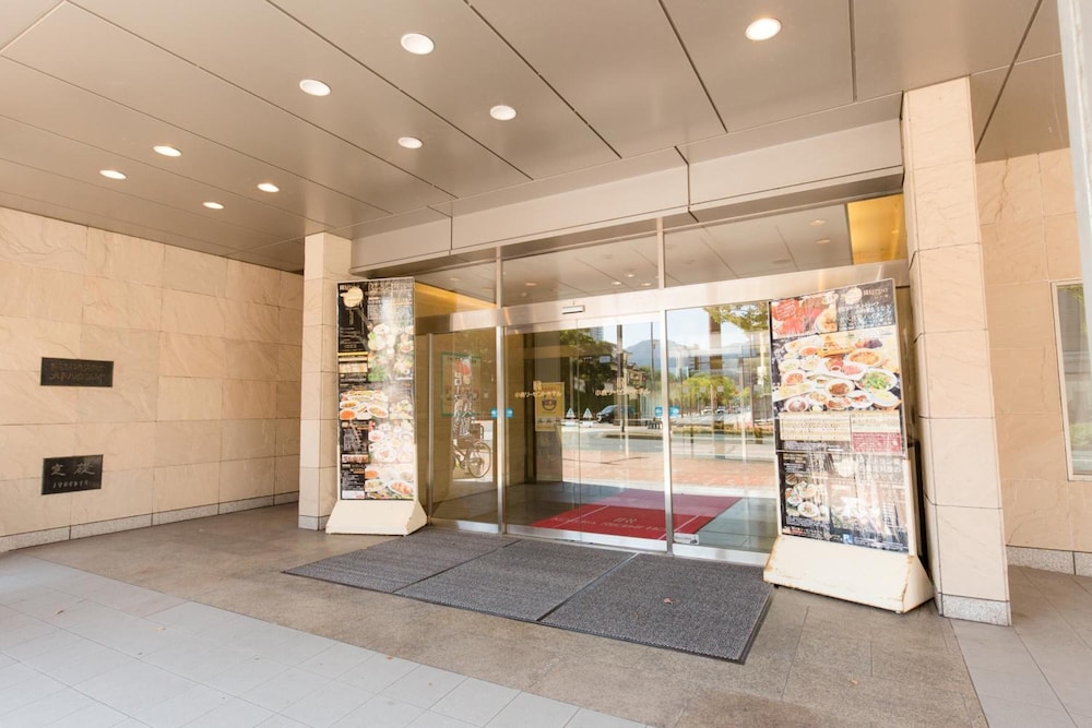Kokura Recent Hotel 54/57