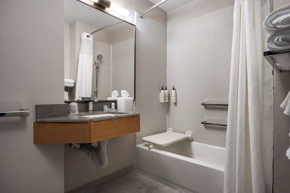 Wingate By Wyndham Helena Airport 47/49