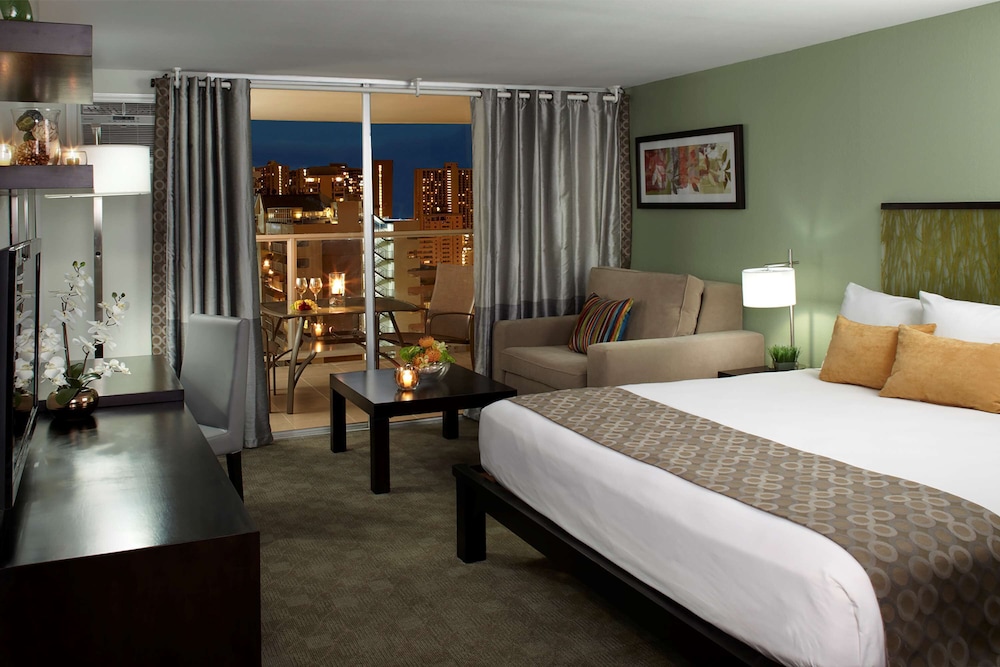 1 BEDROOM, SUITE, PANORAMIC OCEAN VIEW, KITCHENETTE