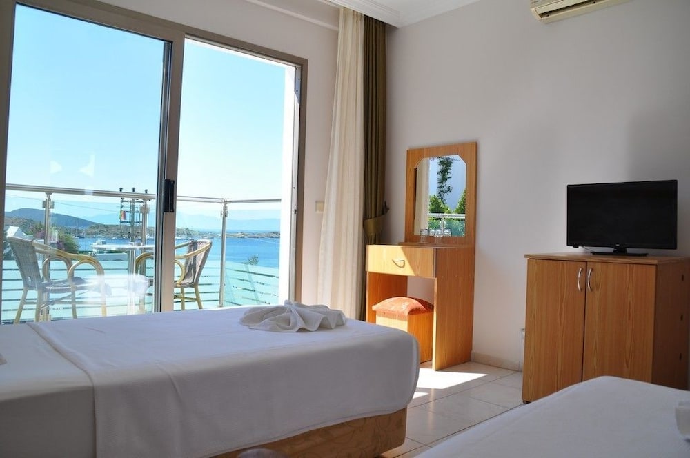 Gunay Hotel 12/37