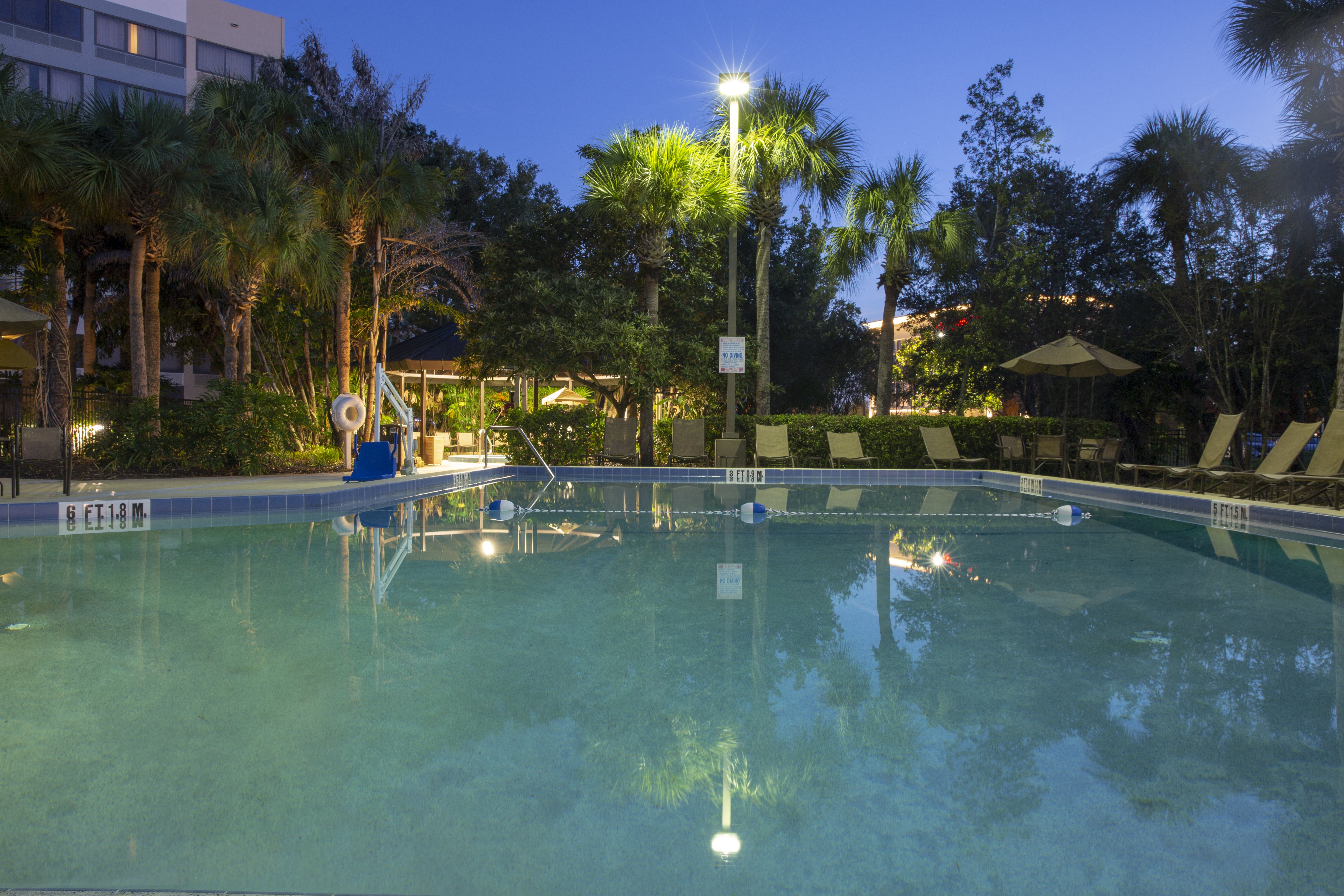 Holiday Inn Orlando International Airport 34/72