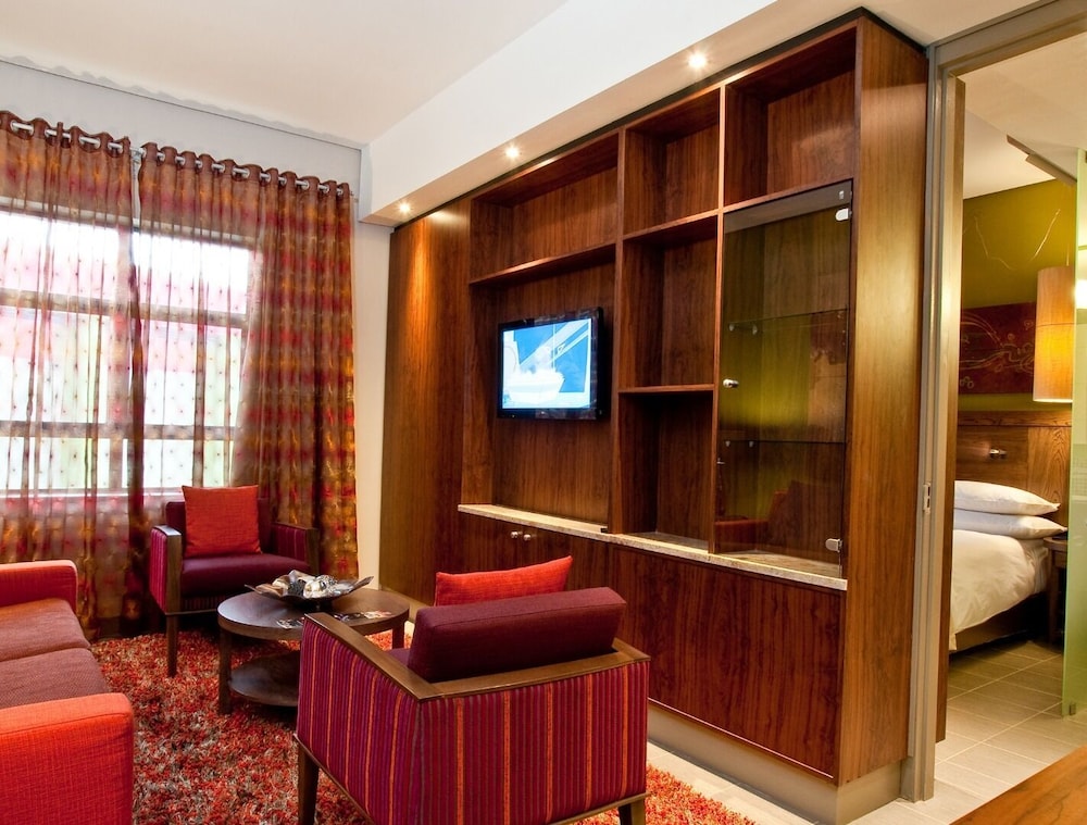Umfolozi Hotel 12/22