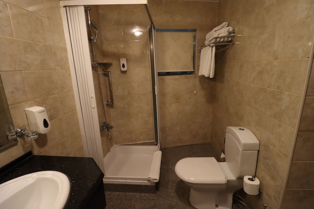 LARSA HOTEL 43/48