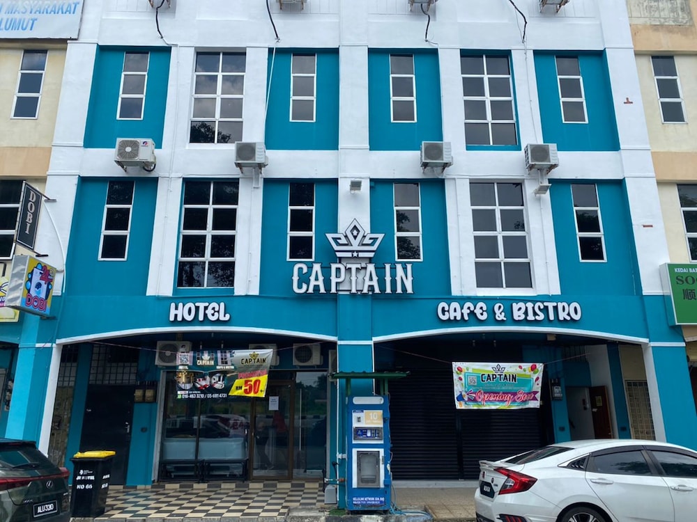 Hotel O Captain Hotel Cafe & Bistro photo2