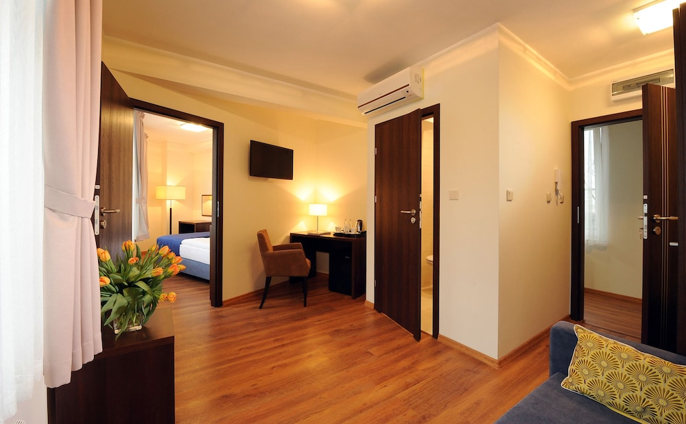 Armon Residence 26/35